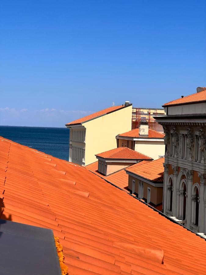 Appartement Mansarda Mazzini à Trieste Extérieur photo