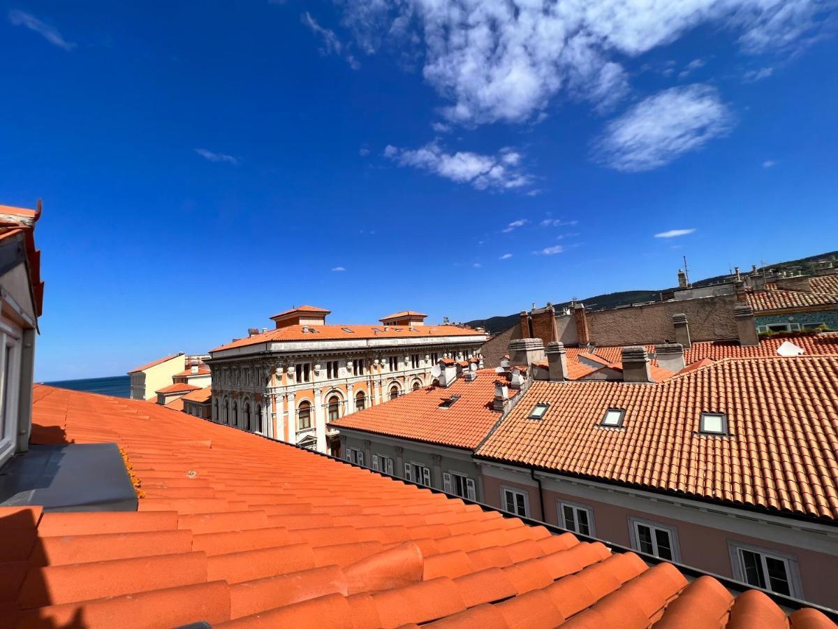 Appartement Mansarda Mazzini à Trieste Extérieur photo